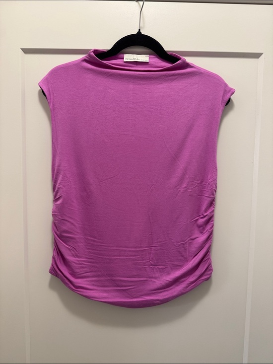 Zenana Outfitters Tops - 🆕 Zenana Outfitters Purple Sleeveless Tank w Rouching. L. NWOT!🎉